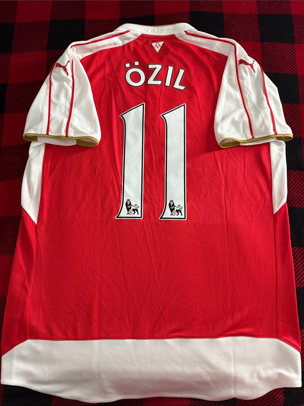VINTAGE Arsenal FC #11 Mesut Ozil 2015-16 Puma Home Premier League Jersey